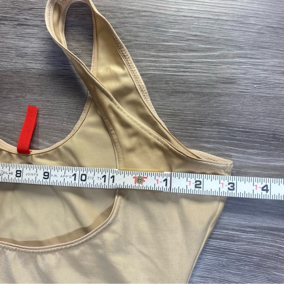 SPANX Nude‎ Shaping Tank Top Camisole Smoothing Layering Cami - Picture 4 of 9